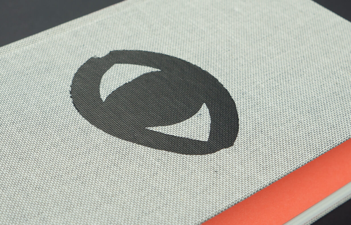 Prägung Einband Chaim Grade